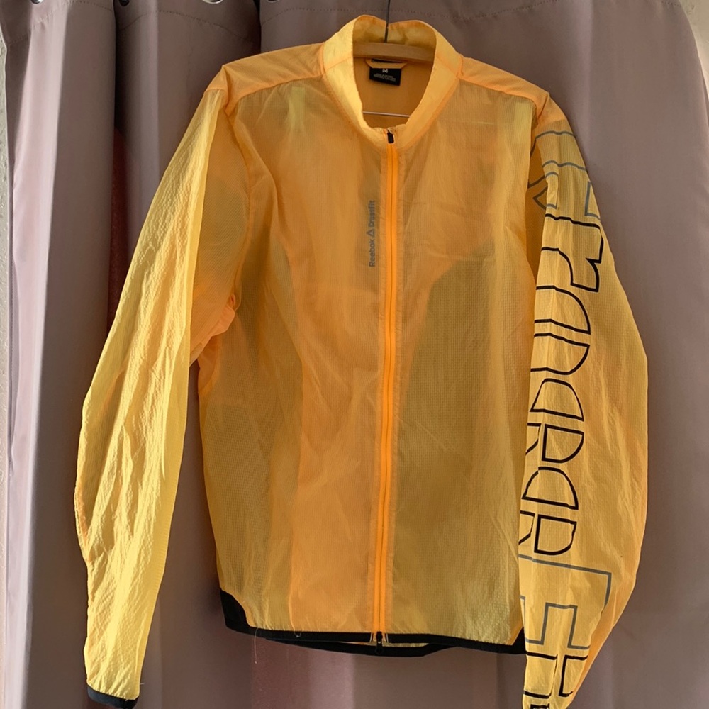 Lightly used ultralight Reebok windbreaker.